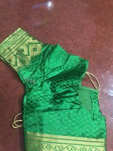 Peach/Pink &amp; Green Saree With Stitched Blouse