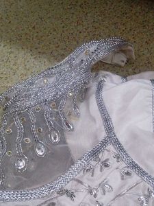 beautiful silver blouse + Goldan Free