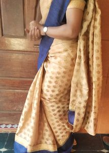 Cream Cotton Saree With Blouse
