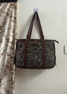 Zouk Laptop Tote With Wallet