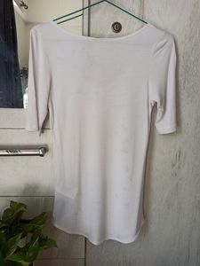 H&amp;M V Neck White Top - Size S