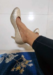 Steve Madden sparkle the night  Heels