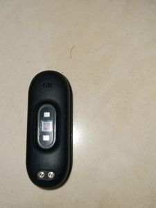 Mi Band 4 Capsule ( No Strap)