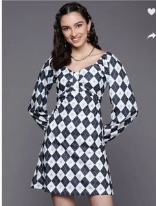 Sweetheart Neckline Dress
