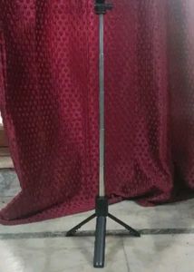 Selfie Stick Tripod with Fill Light