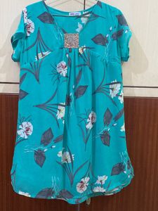 Sea Green Top Floral Flowers Size Xl