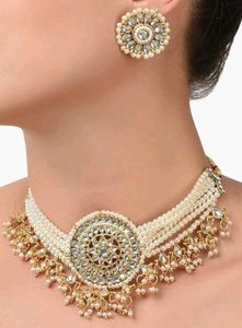 New Choker With Earring Set.