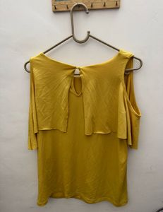 Tagged Cover STORY Cold Shoulder Regular Fit To