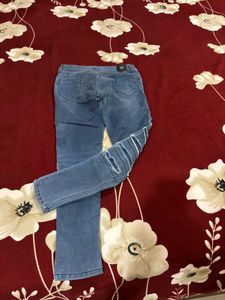 I Am Selling Jeans
