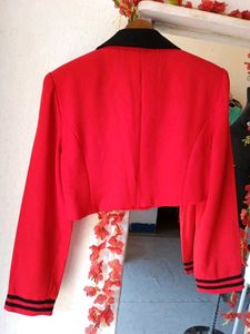 Vintage style crop blazer
