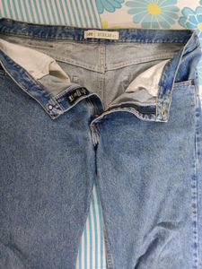 Lee Jeans
