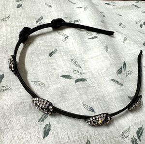 1+1 Necklace And Hairband