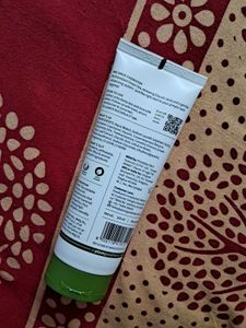 Plum Green Tea Pore Cleansing Gel Face Wash