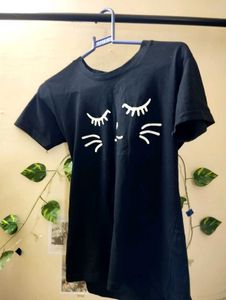PRINTED TSHIRT - WOMEN IN BLACK