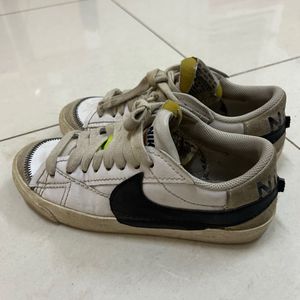 Nike White Blazer Low ‘77
