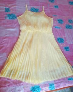 YELLOW DRESS