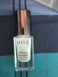 HYUE Chrome Glazed Nail Polish