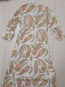 Elegant Floral Print Kurta