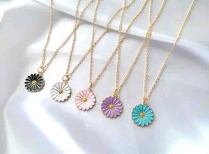 Daisy Necklace Chain