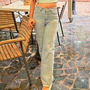 Light Wash Denim Jeans