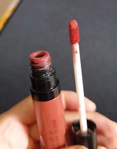 Blue Heaven Liquid Lipstick (Shade- Ginger Brown)
