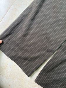 Striped capri pants ❤️