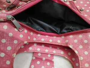 Cute Hand Bag With Freebie