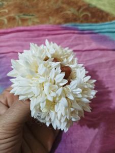 White Artificial Gajra