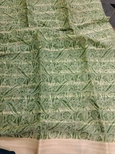 Leafy Paisley Pattern Saree