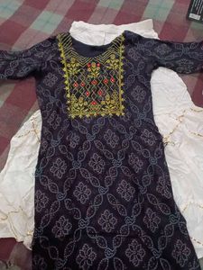 White &amp; Gold Palazzo Pants