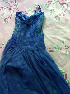 An Elegant Gown For 10-12 Yrs Girl