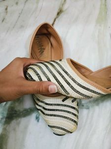 Punjabi Jutti For Women