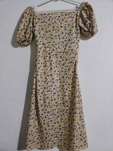 Cream Puff Sleeve Tie-Front Top