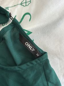 ONLY DETAILED TOP