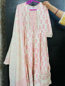 Floral White and pink A line kurta set