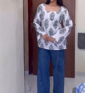Square neck short kurta