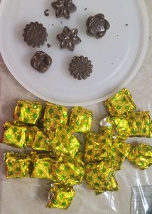 Freshly Hmmade  Chocolates, Rum N Raisens Freshl