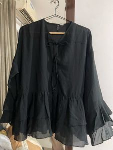 H&M BLACK TUNIC TOP