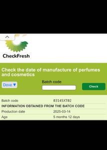 Dove Crumbl Lemon Glaze Scrub