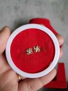 22crt Gold Earrings With Bill