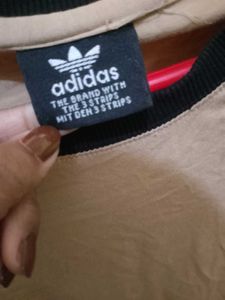 Adidas Beige T-Shirt