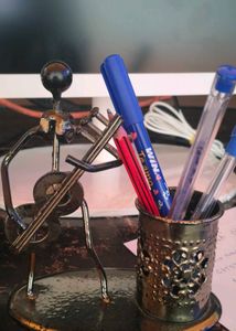 Iron Musician Playing Bass Guitar Pen Stand Showpi