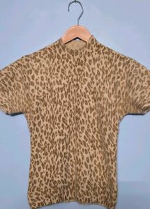 Leopard Print Knit Top