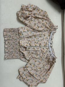 Floral Puff Sleeve Top