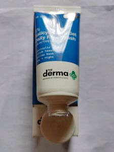 The Derma Co Salicylic Acid Gel Daily Face Wash