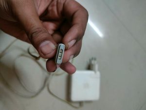 Mackbook Charger