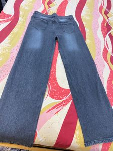 Straight Jeans
