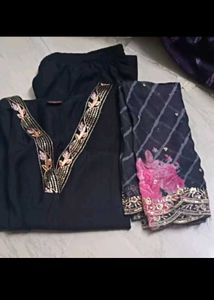 Elegant Black V_Neck Embroidered Kurta Set 🥰💝