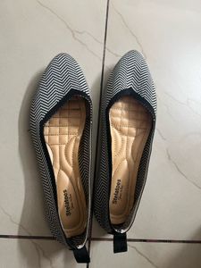 Navy Blue And White Ballerina