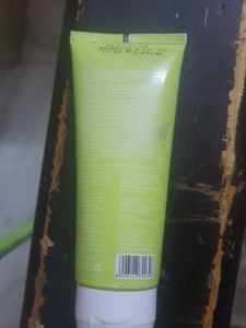 Dot &amp; Key Face Wash